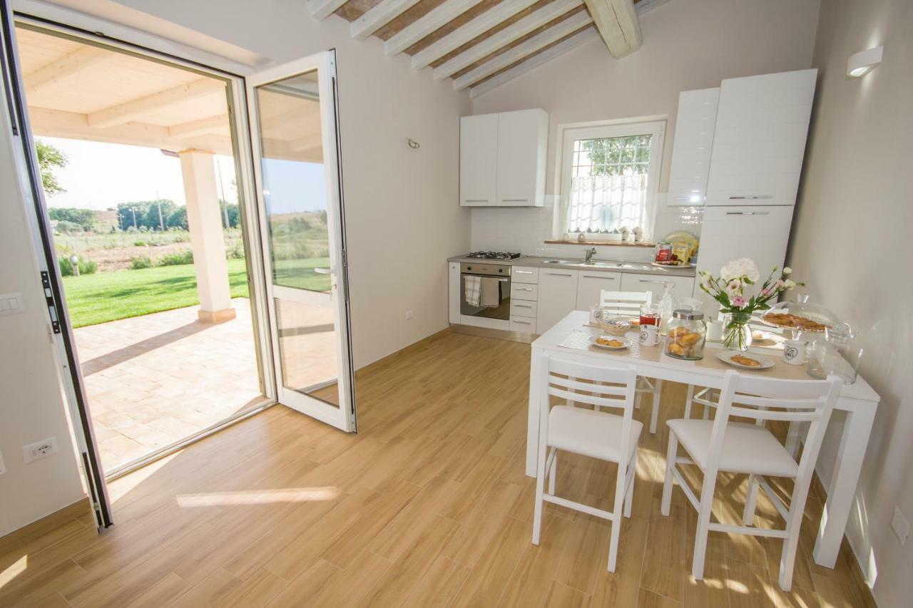 Agriturismo Il Mirto เปชชาโรมานา ภายนอก รูปภาพ
