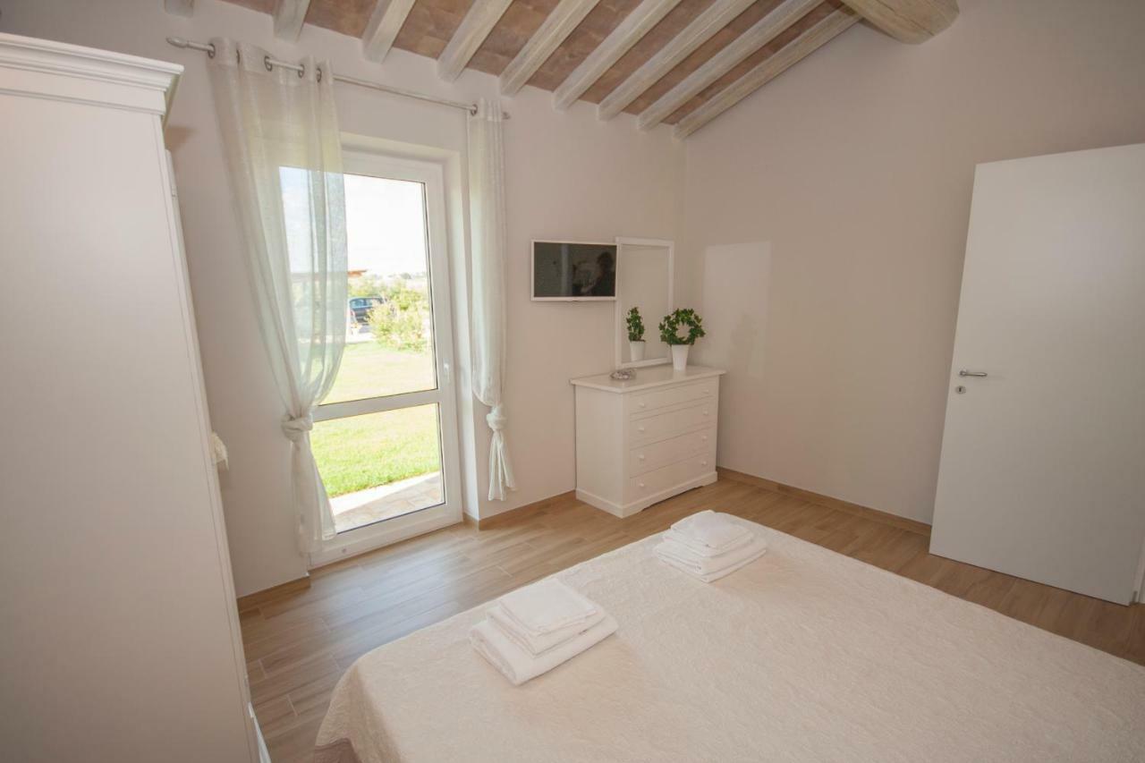 Agriturismo Il Mirto เปชชาโรมานา ภายนอก รูปภาพ